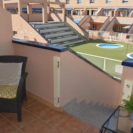 דירה Lovely House Near To The Sea קורלחו