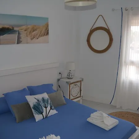 דירה Lovely House Near To The Sea קורלחו