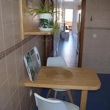 Lovely House Near To The Sea * קורלחו